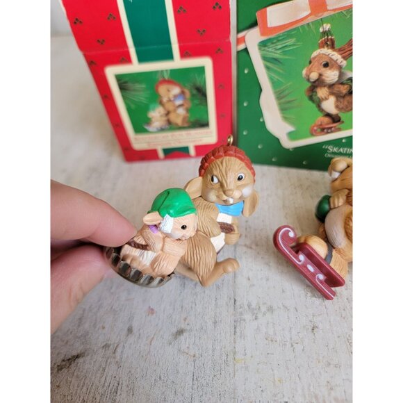 Hallmark skating bunny rabbit vintage ornament Xmas set - Picture 4 of 7
